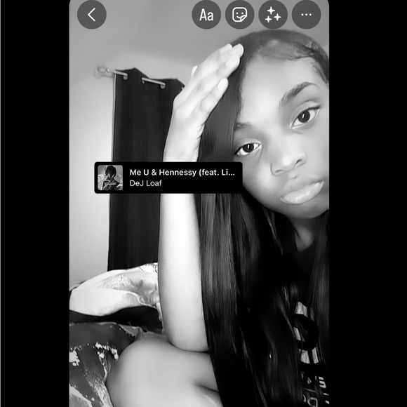 Meet your Posher, Lakendra - Picture 1 of 1